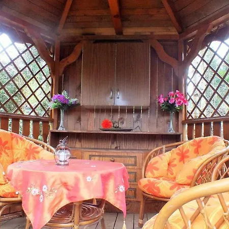 Bieszczadzki Dworek Ustrzyki Dolne Exterior photo